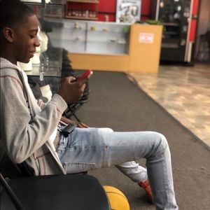 Meet your Posher, Jamil